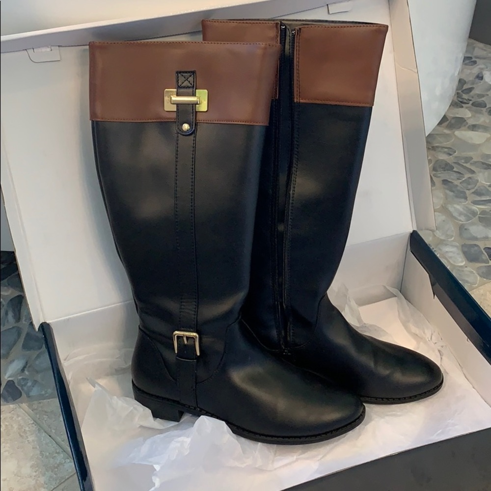Karen Scott Two  toned low heel boots like new,